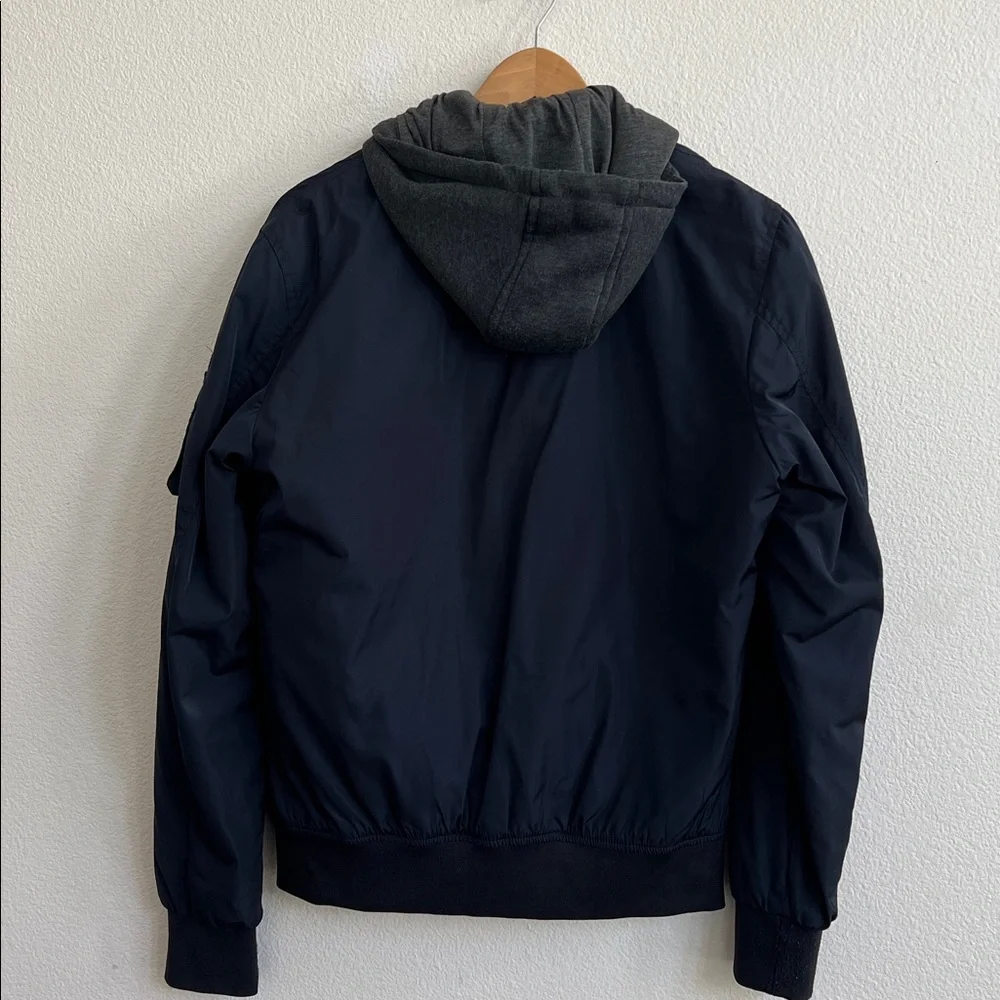 Zara man basic